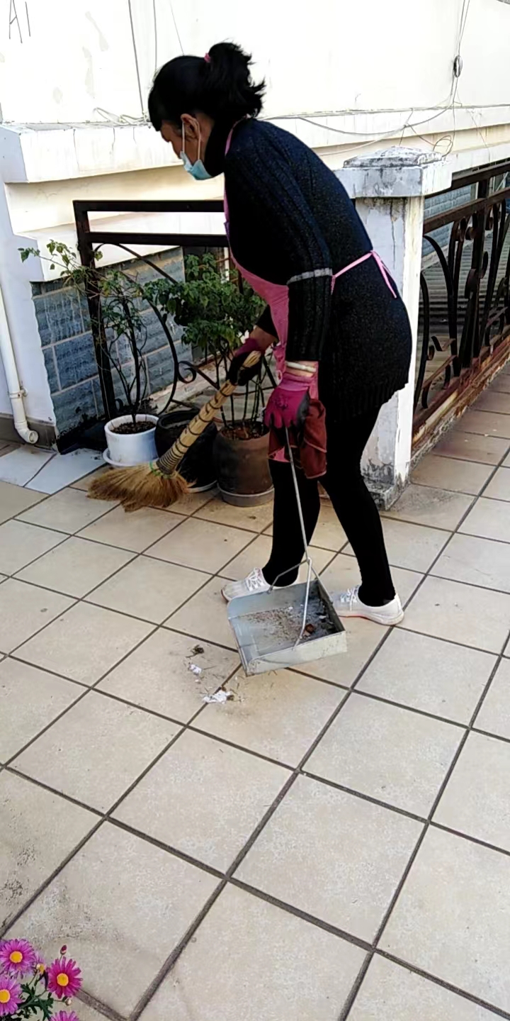 颐.jpg